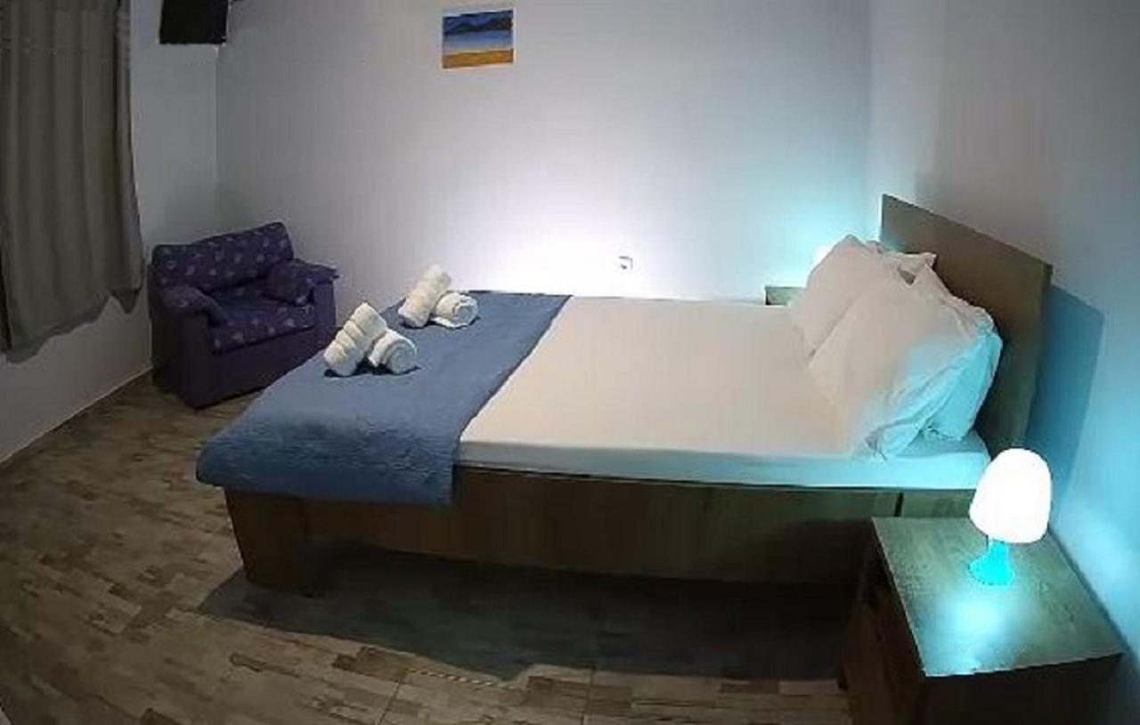Araliki Apartments & Studios Loutra Edipsou  Bagian luar foto