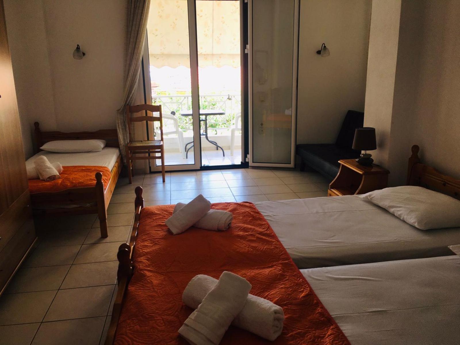 Araliki Apartments & Studios Loutra Edipsou  Ruang foto