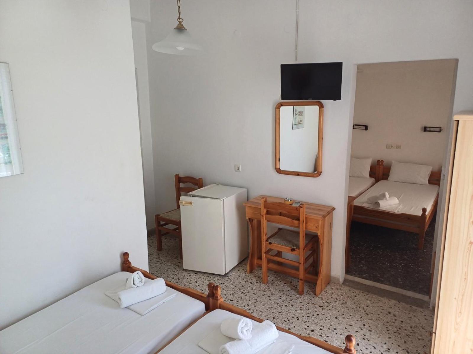 Araliki Apartments & Studios Loutra Edipsou  Bagian luar foto