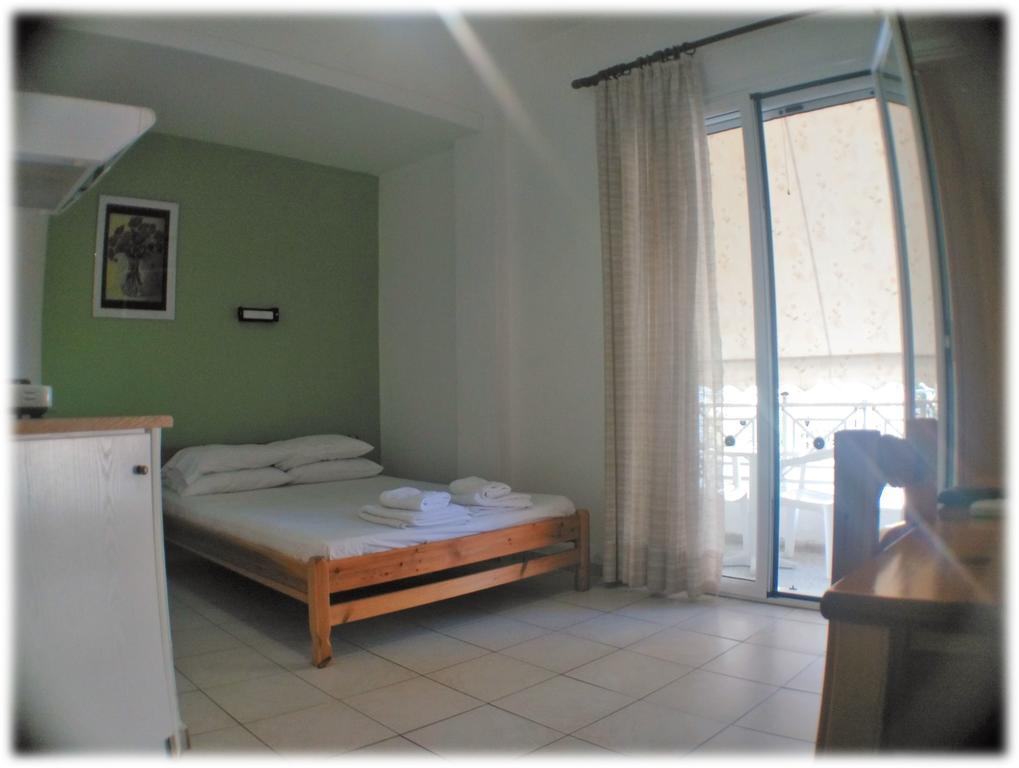Araliki Apartments & Studios Loutra Edipsou  Bagian luar foto